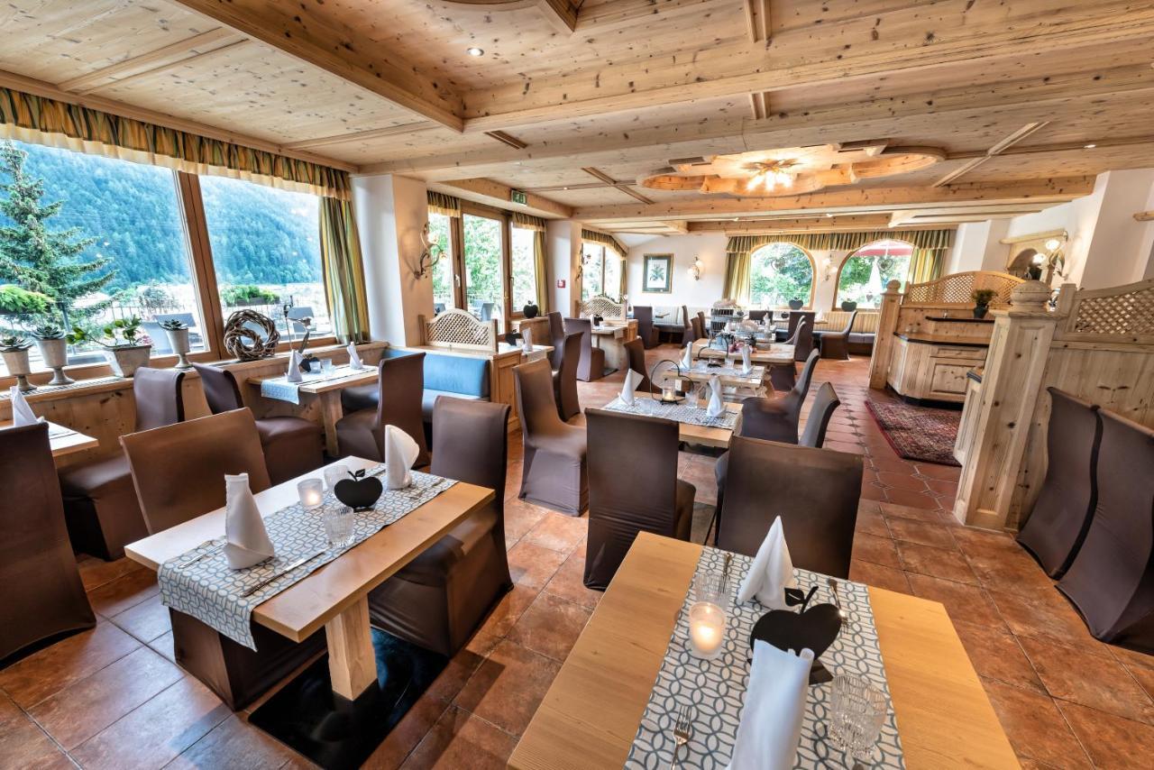Das Posthaus Stubai&Smart Hotel Fulpmes Exterior foto